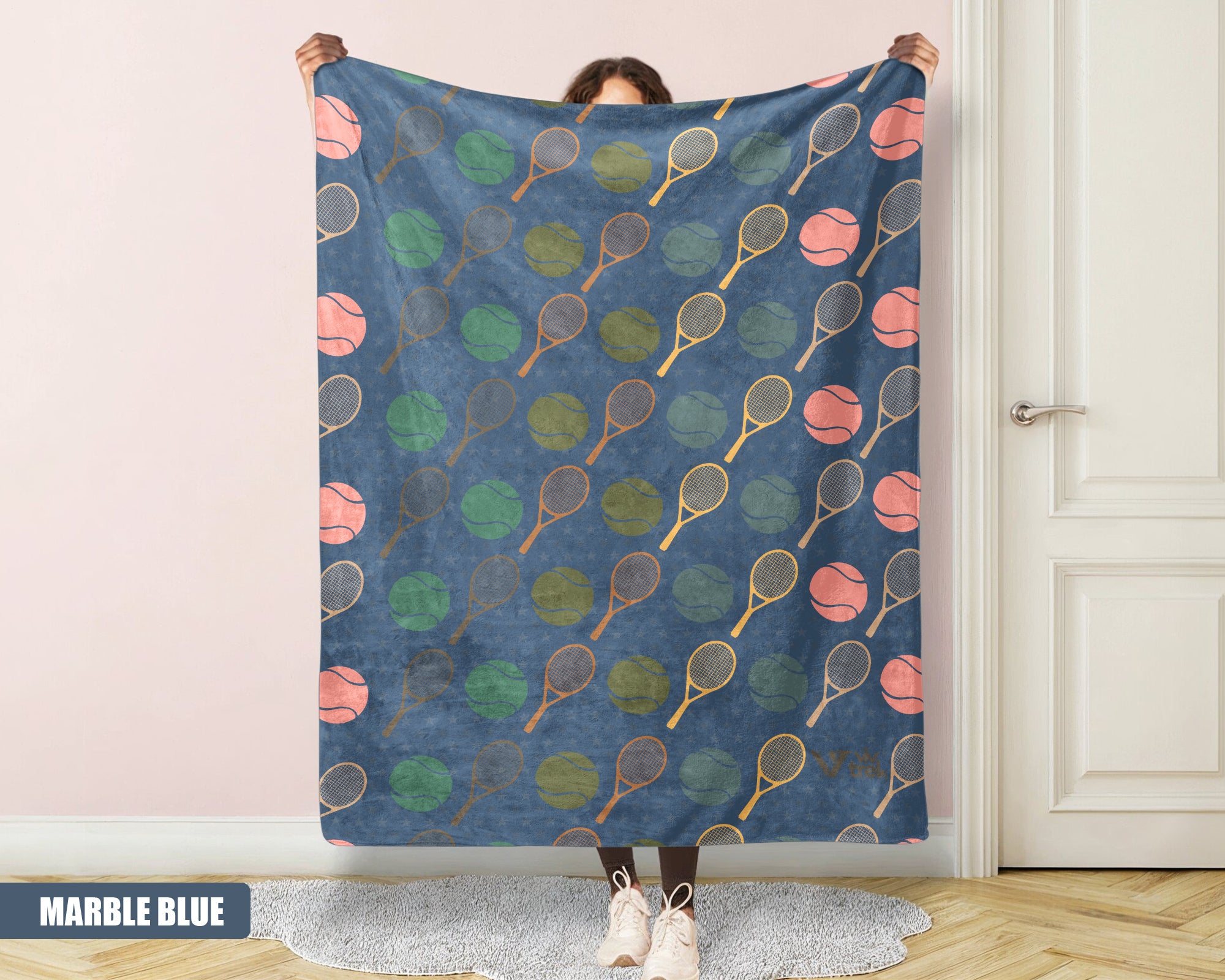 Retro Tennis Gift Throw - Vintage Tennis Player Blanket, Cozy Fleece Under $50