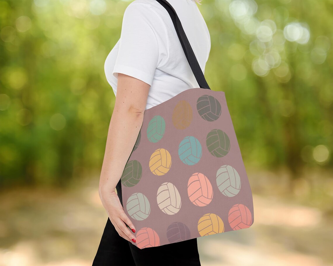 Vintage Volleyball Tote Bag – Retro Sports Lover Carry Bag – Team Enthusiast Gift for Gym Everyday Tote