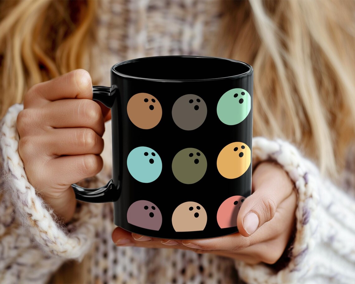 Retro Bowling Lover Mug | Vintage Black Coffee Cup Gift | Distressed Sports Enthusiast Present | Cute Bowler Mug