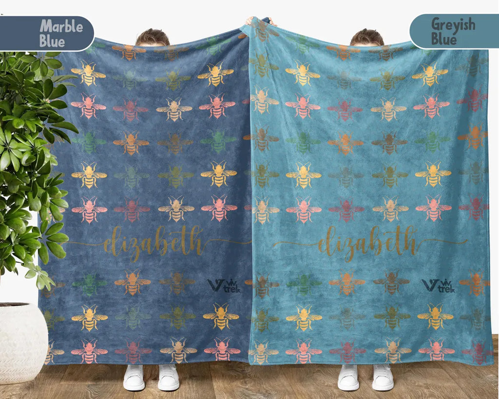 Custom Name Bee Gift Blanket | Retro Personalized Bee Lover Throw | Animal Fleece Blanket | Cozy Bee Lover Gift for Home Decor