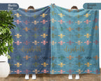 Custom Name Bee Gift Blanket | Retro Personalized Bee Lover Throw | Animal Fleece Blanket | Cozy Bee Lover Gift for Home Decor
