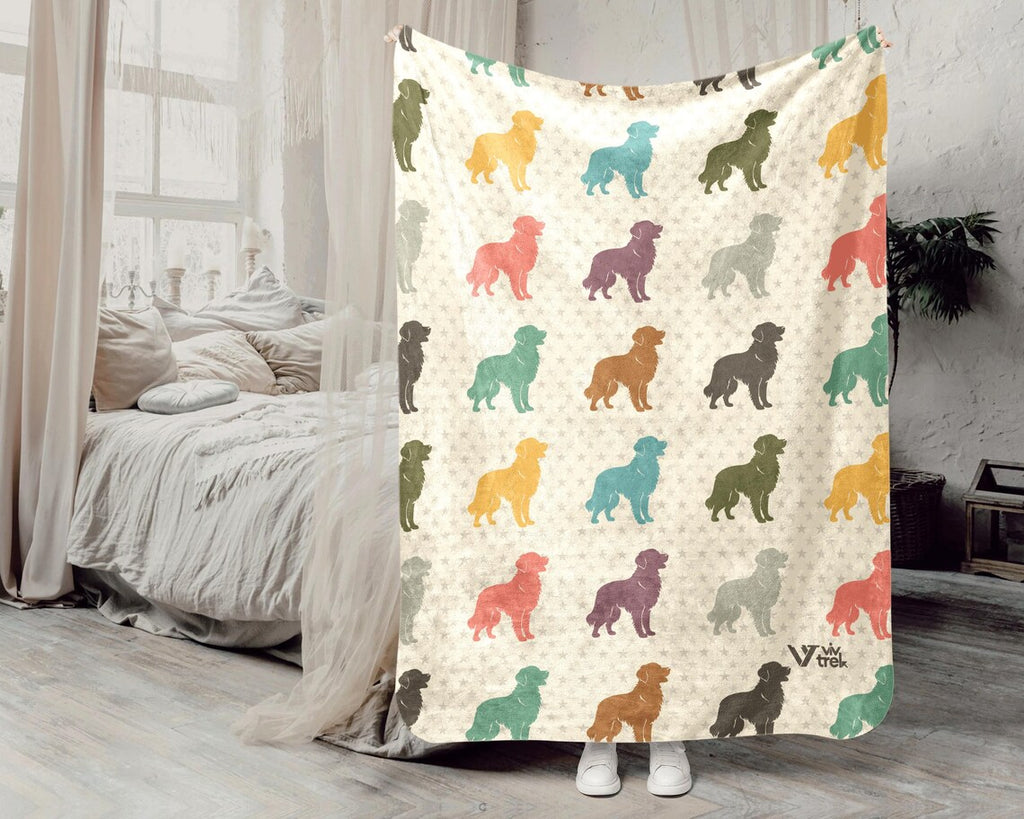 Golden Retriever Dog Gift Blanket | Vintage Lover Throw | Retro Fleece Blanket | Cozy Golden Graphic Pet Present