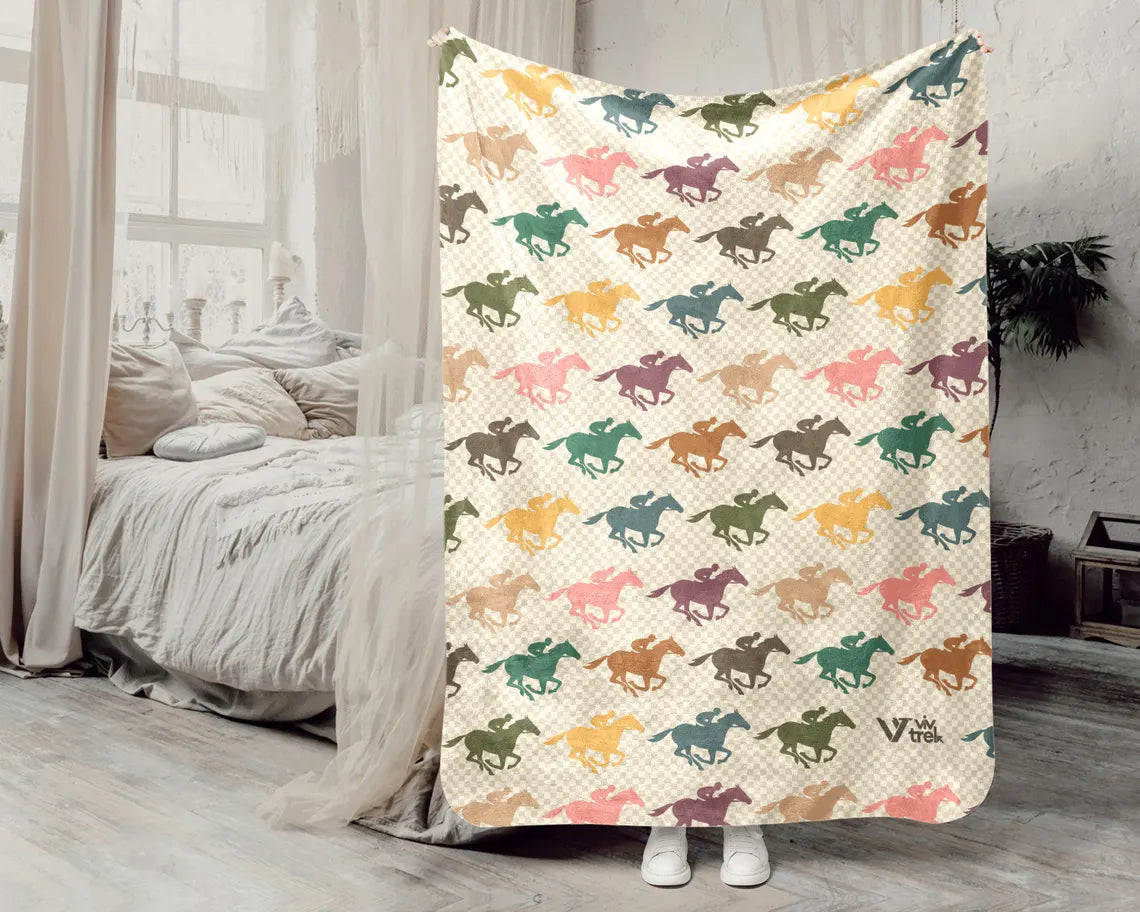 Retro Horse Racing Blanket, Cozy Equestrian Lover Throw, Race Day Gift for Jockeys & Fans, Vintage Horse Decor Blanket