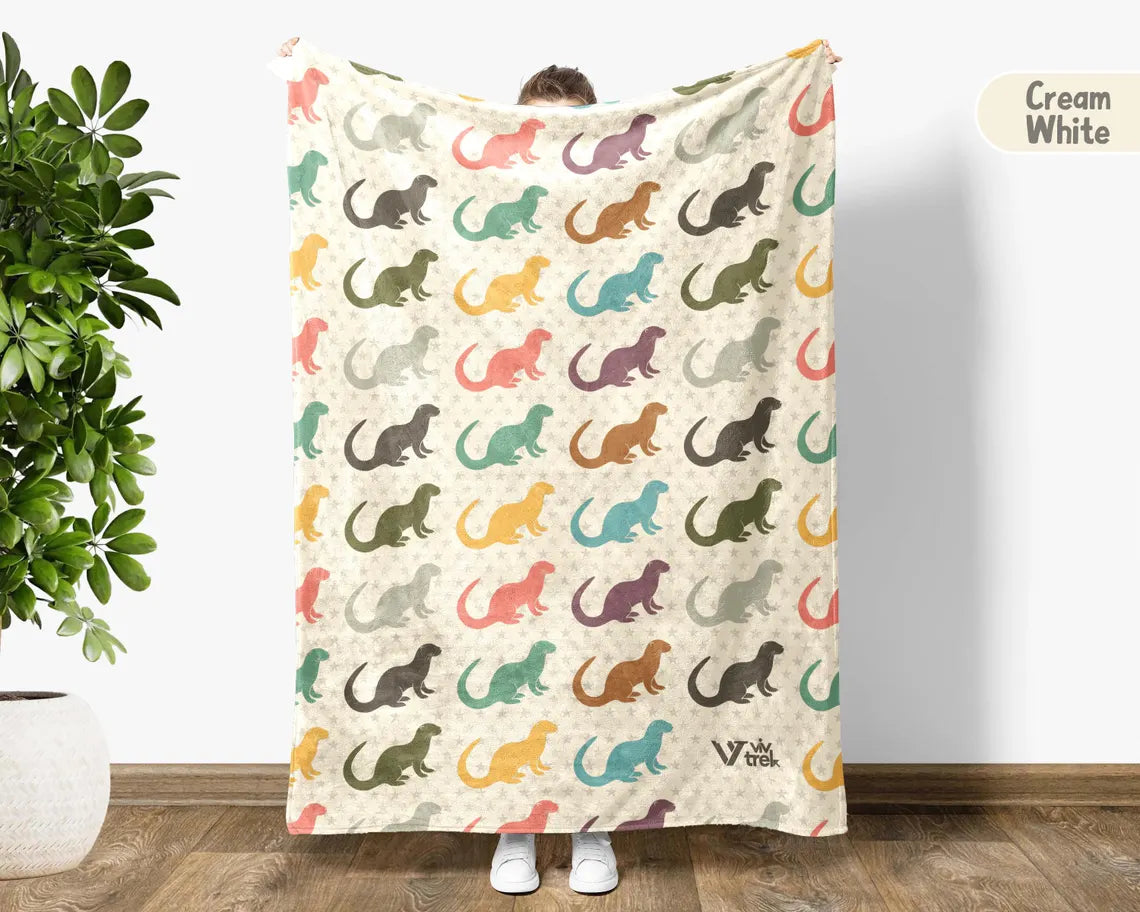 Vintage Otter Gift Blanket | Retro Wildlife Fleece Throw | Cozy Nature Lover Blankets | Unique Home Décor Gift