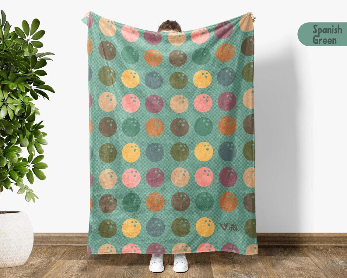 Retro Bowling Gift Blanket | Vintage Lover Throw | Cozy Sports Fleece | Unique Game Night Home Decor