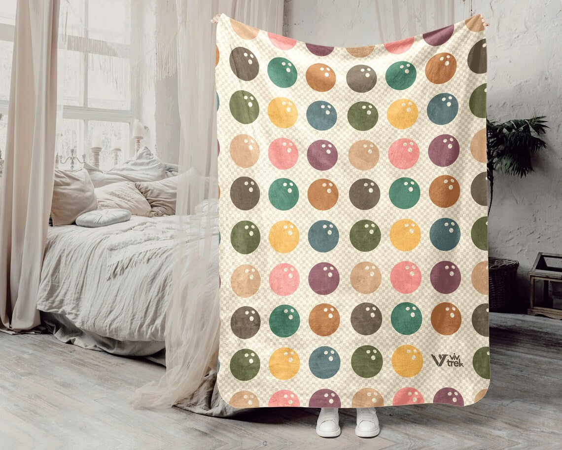 Retro Bowling Gift Blanket | Vintage Lover Throw | Cozy Sports Fleece | Unique Game Night Home Decor