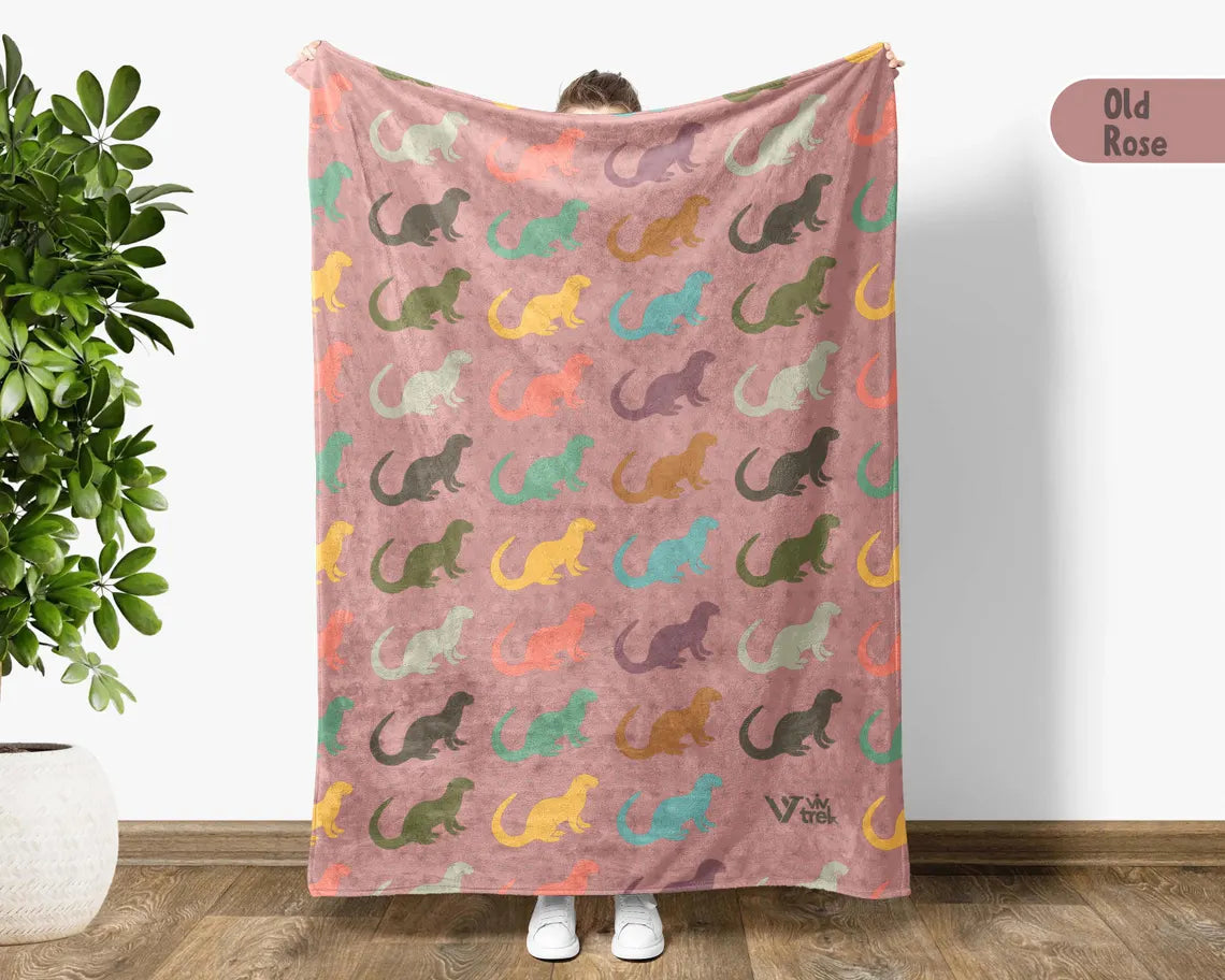 Vintage Otter Gift Blanket | Retro Wildlife Fleece Throw | Cozy Nature Lover Blankets | Unique Home Décor Gift