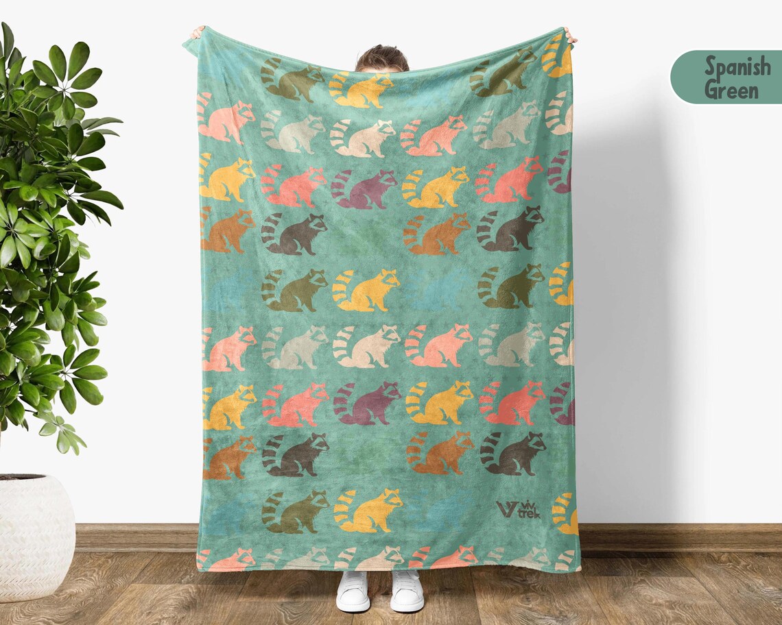 Vintage Raccoon Gift Blanket, Funny Raccoon Lover Throw Blankets, Easily Distracted By Raccoon Retro Cozy Throw, Trash Panda Graphic Gift