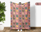 Squirrel Lover Blanket Gift, Funny Retro Chipmunk Throw, Cozy Nature Blankets for Him Her, Vintage Animal Christmas Gift Under $50