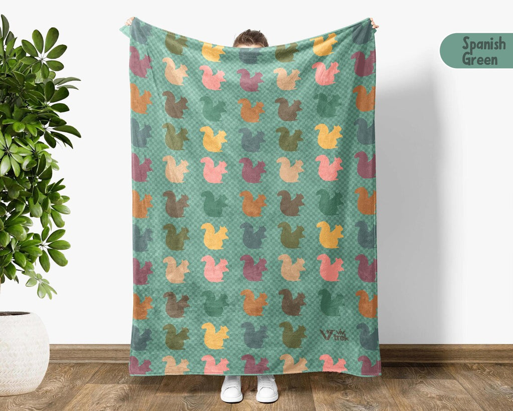 Squirrel Lover Blanket Gift, Funny Retro Chipmunk Throw, Cozy Nature Blankets for Him Her, Vintage Animal Christmas Gift Under $50