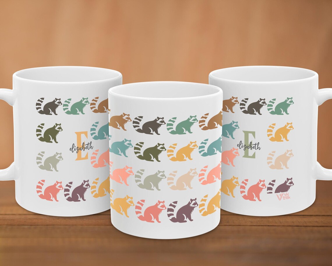 Custom Initial Name Raccoon Mug – Personalized Trash Panda Cup – Vintage Raccoon Graphic Gift – Funny Animal Coffee