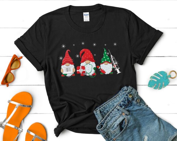 Cute Gnome Nurse Crew Christmas T-Shirt