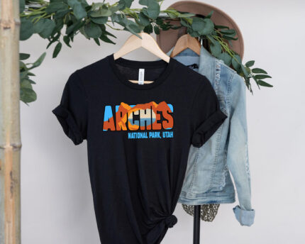Arches National Park Typography Utah USA Parks T-shirt