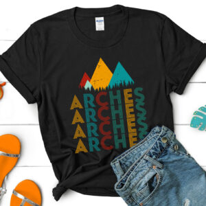 Retro Arches National Park Utah Parks Hiking T-shirt