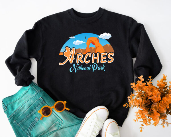 Arches National Park Retro Utah USA Parks Sweatshirt