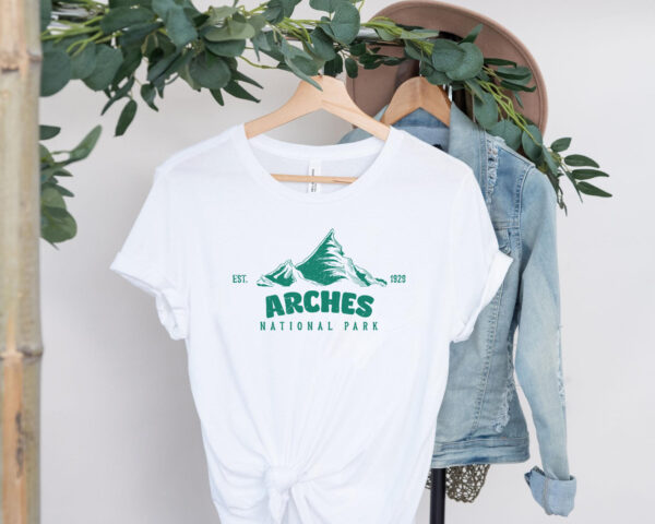 USA Arches National Park Hills Utah T-shirt